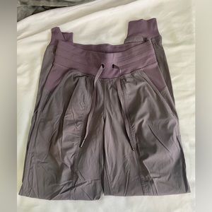 Lululemon dance studio jogger size 0